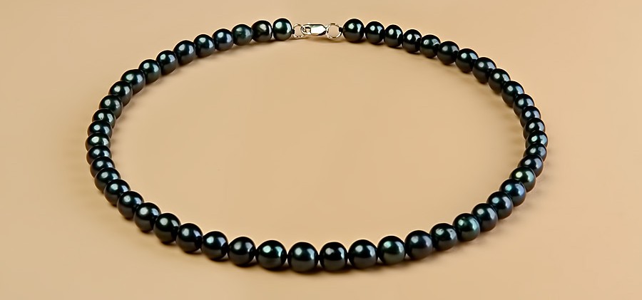 Ожерелье из черного пресноводного жемчуга, с замком из серебра 925˚. ч850-40с