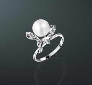 Серебряное кольцо с жемчугом к-51305: белый пресноводный жемчуг, серебро 925°