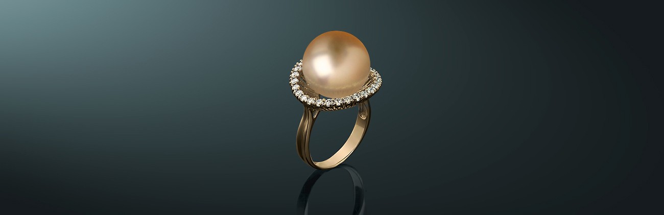 Кольцо из коллекции MAYSAKU: жемчуг Южных морей, золото 585˚, бриллианты, государственное пробирное клеймо. кп-42жз