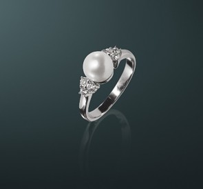 Серебряное кольцо с жемчугом к-300270: белый пресноводный жемчуг, серебро 925°
