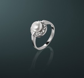 Серебряное кольцо с жемчугом к-560345: белый пресноводный жемчуг, серебро 925°