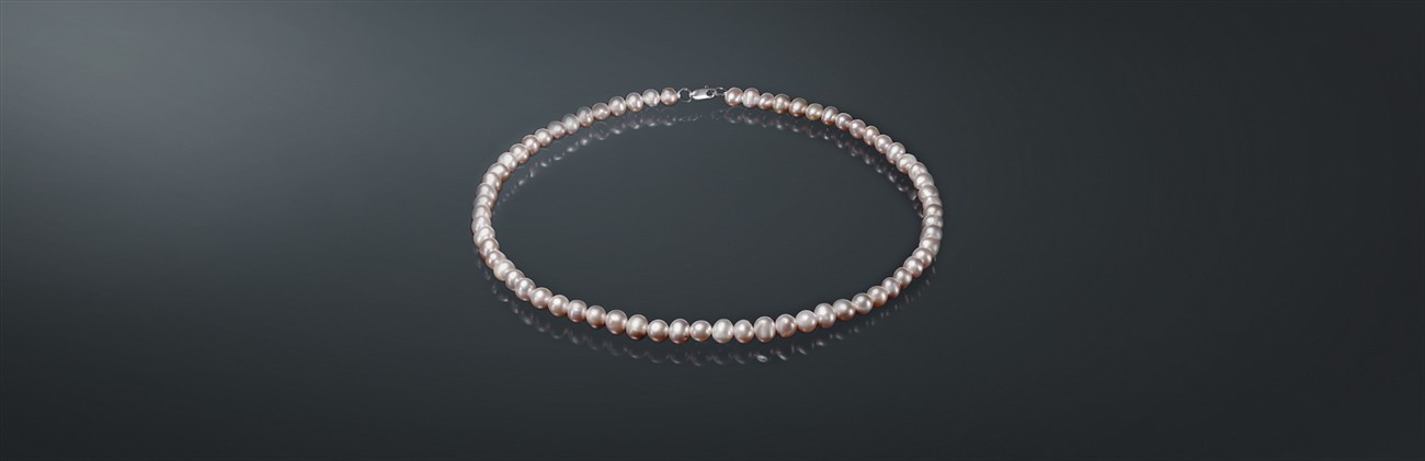 Ожерелье из лилового пресноводного жемчуга, с замком из серебра 925˚. л075в40с